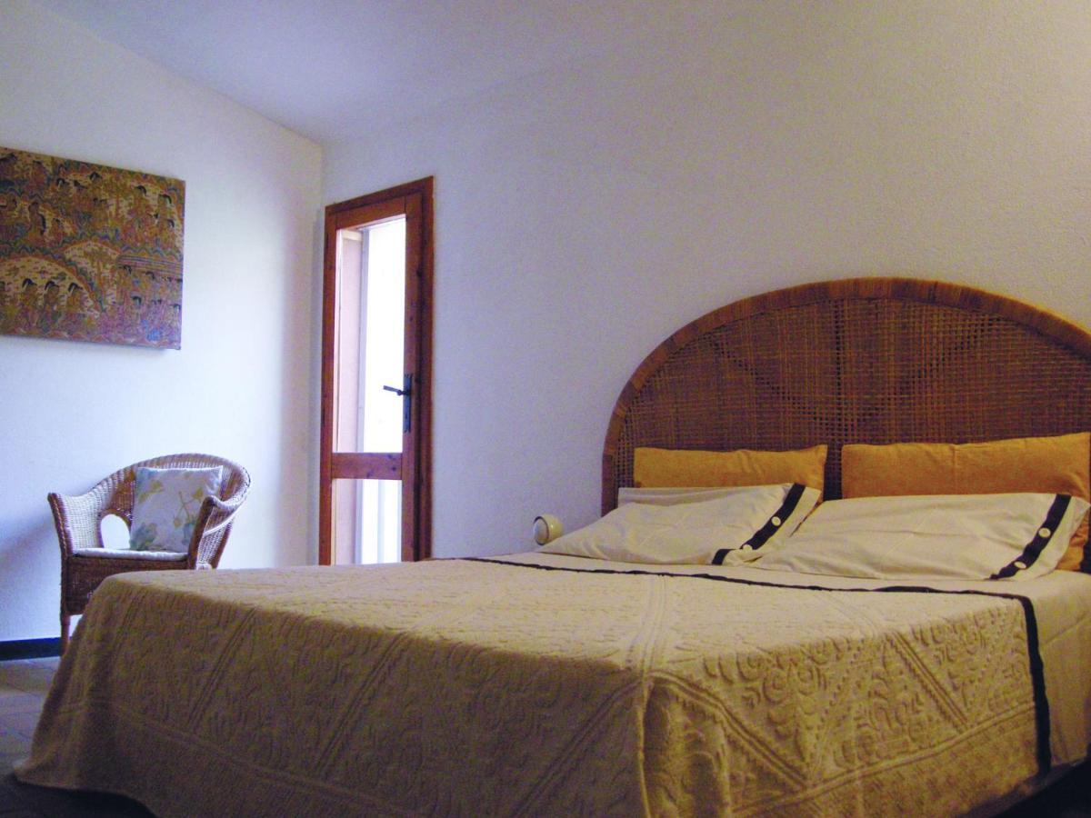 Via Dei Gerani B&B Sinnai Habitación foto